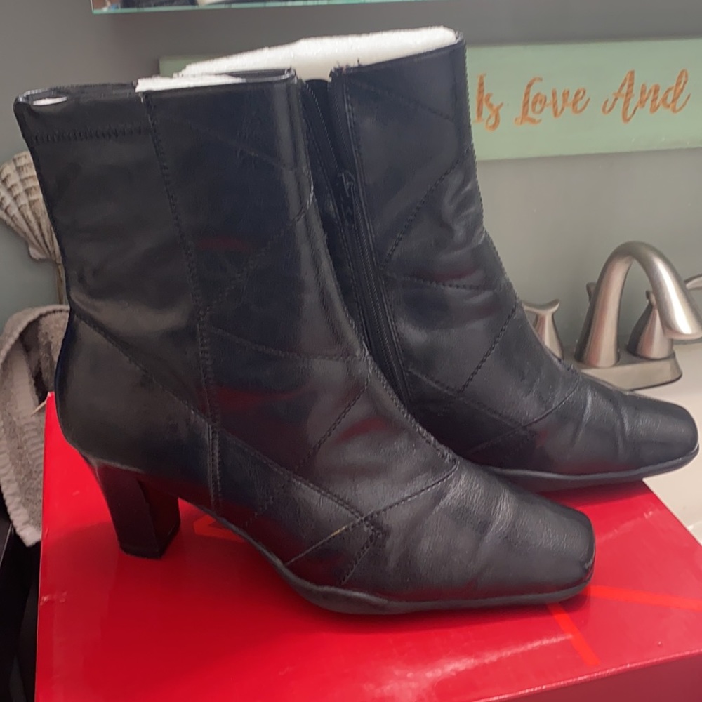 Black boots